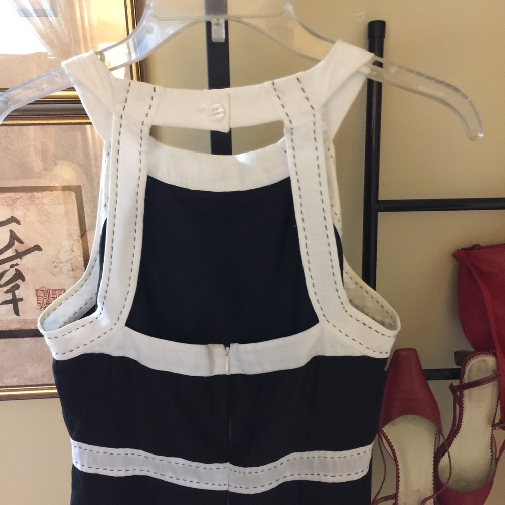 HOST PICK 🎉🎊Due Per Due Veste, Sleeveless Dress!❌❌SOLD - Picture 4 of 11